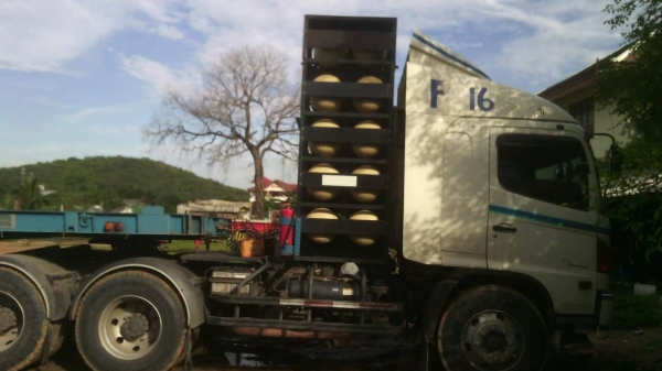 ขายดาวน์หัวลากสิบล้อ NGV รุ่น FM1JKKA