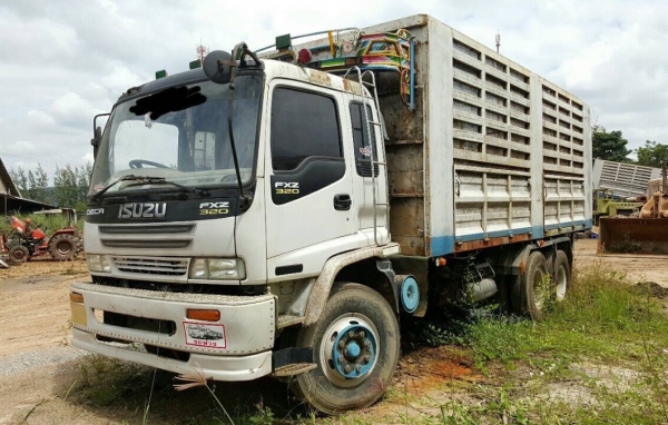 ขาย ISUZU DECA 270 EURO 1 เครื่องส้ม ดั้มเกษตร มีระบบลำโพงลากพ่วง เครื่องเดิม เกียร์เดิม คัสซีสวย ยางเต็ม ทะเบียนพร้อมโอน