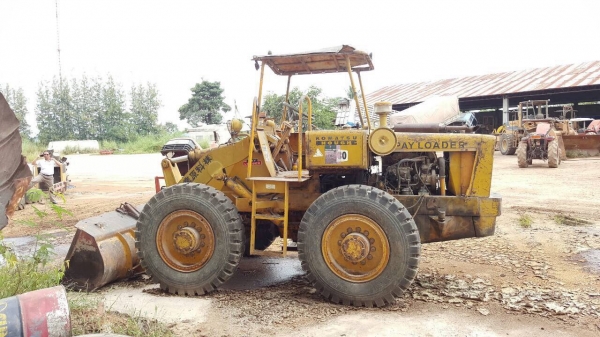 ขายรถตัก KOMATSU JH30 พร้อมใช้งาน รถใช้งานอยู่เป็นประจำ ราคาคุยกันได้ครับ