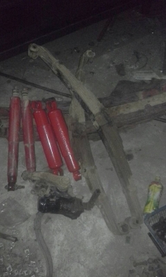 ขาย เหมา เพลา F +คาน +ล้อ+แหนบ 4 ตับ+โช๊ค 2 คู่+กระปุกพวงมาลัย