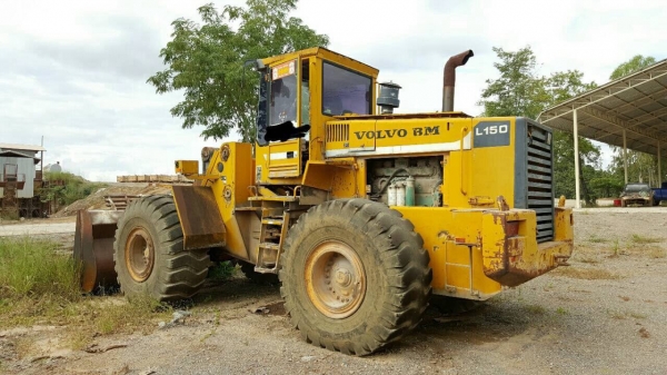 ขายรถตัก ขนาดใหญ่ VOLVO L150 เหมาะกับงานใหญ่ เอกสารเล่มทะเบียนครบ รถพร้อมใช้งานเครื่องดี ปั้มแรง ราคาคุยกันได้ครับ ขายรถตัก ขนาดใหญ่ VOLVO L150 เหมาะกับงานใหญ่ เอกสารเล่มทะเบียนครบ รถพร้อมใช้งานเครื่องดี ปั้มแรง ราคาคุยกันได้ครับ