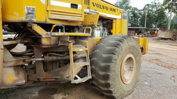 ขายรถตัก ขนาดใหญ่ VOLVO L150 เหมาะกับงานใหญ่ เอกสารเล่มทะเบียนครบ รถพร้อมใช้งานเครื่องดี ปั้มแรง ราคาคุยกันได้ครับ ขายรถตัก ขนาดใหญ่ VOLVO L150 เหมาะกับงานใหญ่ เอกสารเล่มทะเบียนครบ รถพร้อมใช้งานเครื่องดี ปั้มแรง ราคาคุยกันได้ครับ