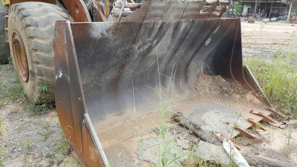 ขายรถตัก ขนาดใหญ่ VOLVO L150 เหมาะกับงานใหญ่ เอกสารเล่มทะเบียนครบ รถพร้อมใช้งานเครื่องดี ปั้มแรง ราคาคุยกันได้ครับ ขายรถตัก ขนาดใหญ่ VOLVO L150 เหมาะกับงานใหญ่ เอกสารเล่มทะเบียนครบ รถพร้อมใช้งานเครื่องดี ปั้มแรง ราคาคุยกันได้ครับ