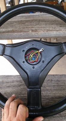 พวงมาลัยMOMO แท้