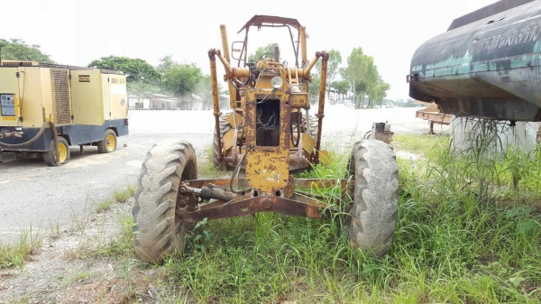 ขายรถเกรด KOMATSU GD600R-1 สภาพดีพร้อมใช้งาน เอกสารเล่มทะเบียนครบ เครื่องดี ปั้มแรง ใช้งานได้ดีทุกระบบ ยางเต็ม ราคาคุยกันได้ครับ ขายรถเกรด KOMATSU GD600R-1 สภาพดีพร้อมใช้งาน เอกสารเล่มทะเบียนครบ เครื่องดี ปั้มแรง ใช้งานได้ดีทุกระบบ ยางเต็ม ราคาคุยกันได้ครับ