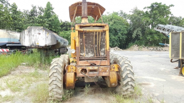 ขายรถเกรด KOMATSU GD600R-1 สภาพดีพร้อมใช้งาน เอกสารเล่มทะเบียนครบ เครื่องดี ปั้มแรง ใช้งานได้ดีทุกระบบ ยางเต็ม ราคาคุยกันได้ครับ ขายรถเกรด KOMATSU GD600R-1 สภาพดีพร้อมใช้งาน เอกสารเล่มทะเบียนครบ เครื่องดี ปั้มแรง ใช้งานได้ดีทุกระบบ ยางเต็ม ราคาคุยกันได้ครับ
