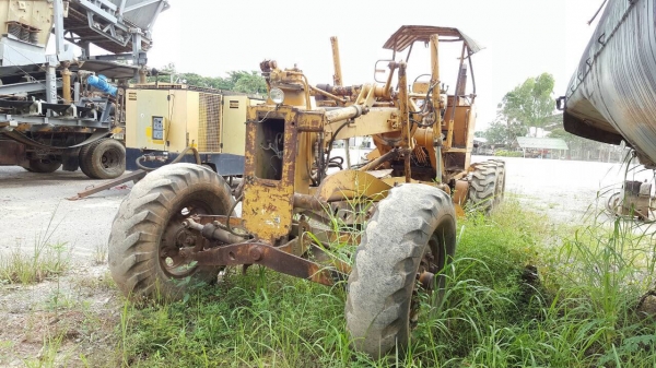 ขายรถเกรด KOMATSU GD600R-1 สภาพดีพร้อมใช้งาน เอกสารเล่มทะเบียนครบ เครื่องดี ปั้มแรง ใช้งานได้ดีทุกระบบ ยางเต็ม ราคาคุยกันได้ครับ ขายรถเกรด KOMATSU GD600R-1 สภาพดีพร้อมใช้งาน เอกสารเล่มทะเบียนครบ เครื่องดี ปั้มแรง ใช้งานได้ดีทุกระบบ ยางเต็ม ราคาคุยกันได้ครับ