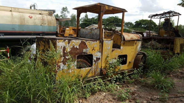 ขายรถบด ล้อเหล็ก 2 ล้อ หน้า-หลัง สภาพต้องซ่อมก่อนใช้งาน เครื่องและอุปกรณ์ครบ ราคาคุยได้ครับ ขายรถบด ล้อเหล็ก 2 ล้อ หน้า-หลัง สภาพต้องซ่อมก่อนใช้งาน เครื่องและอุปกรณ์ครบ ราคาคุยได้ครับ