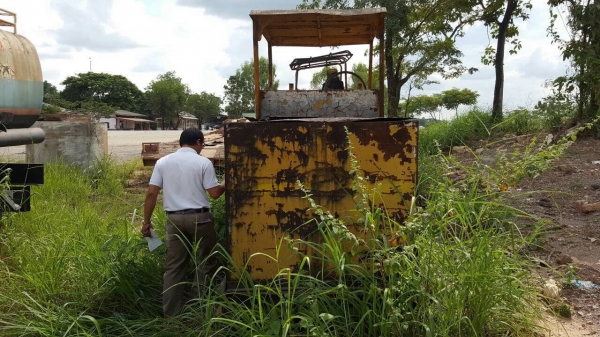 ขายรถบด ล้อเหล็ก 2 ล้อ หน้า-หลัง สภาพต้องซ่อมก่อนใช้งาน เครื่องและอุปกรณ์ครบ ราคาคุยได้ครับ ขายรถบด ล้อเหล็ก 2 ล้อ หน้า-หลัง สภาพต้องซ่อมก่อนใช้งาน เครื่องและอุปกรณ์ครบ ราคาคุยได้ครับ