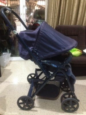 รถเข็นเด็ก COMBI ของเก่าญี่ปุ่นเเท้สภาพตามรูปครับ