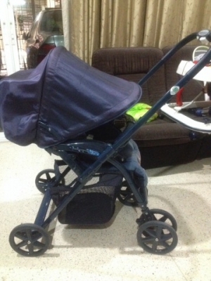 รถเข็นเด็ก COMBI ของเก่าญี่ปุ่นเเท้สภาพตามรูปครับ