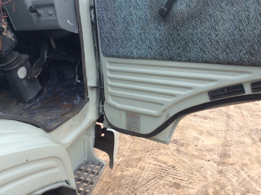 ขายรถหกล้อดั้มHINO FC2 W 120 แรง ซุปเปอร์เสี่ยรถแท้ห้างสภาพสวยจัดๆเอกสารพร้อมโอนเจ้าของขายเองราคา 360000