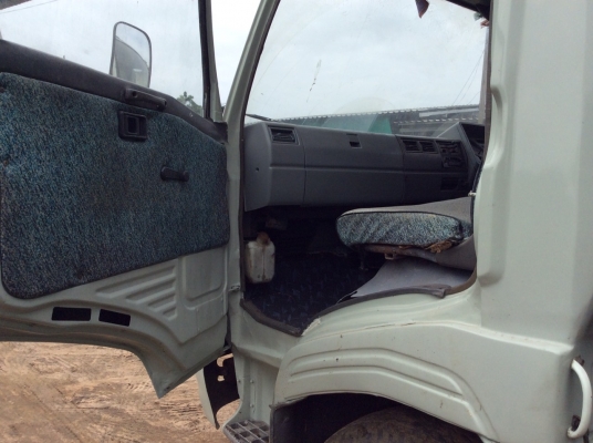 ขายรถหกล้อดั้มHINO FC2 W 120 แรง ซุปเปอร์เสี่ยรถแท้ห้างสภาพสวยจัดๆเอกสารพร้อมโอนเจ้าของขายเองราคา 360000