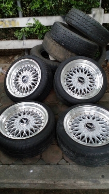 ขาย BBS RS ขอบ17ออฟลึก 4 รู 100 หล่อๆ  กว้าง 8.5นิ้ว