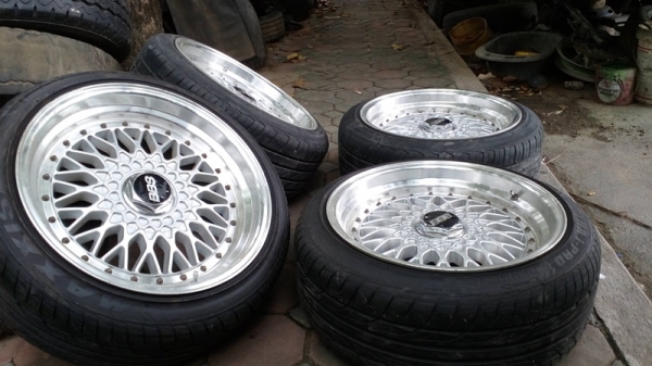 ขาย BBS RS ขอบ17ออฟลึก 4 รู 100 หล่อๆ  กว้าง 8.5นิ้ว