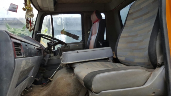 รถฮีโน่ 6 ล้อดั้ม FC4J  145 แรงม้า. ปี 41     สนใจติดต่อ  081 - 6079515