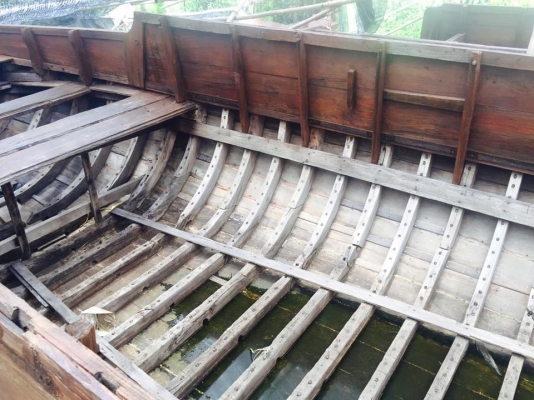 ขายเรือเอี้ยมจุ้น