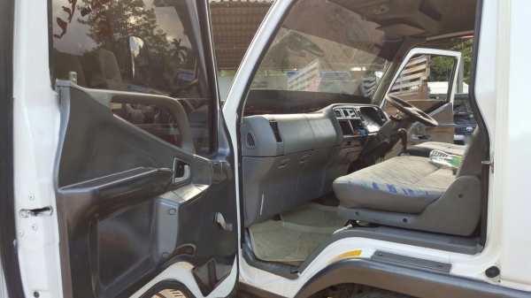 รถมิตซู 6 ล้อดั้ม 130 แรงม้า. ปี 42  ( ยูโรวัน. )    สนใจติดต่อ  081 - 6079515