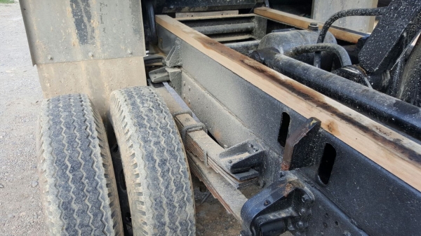 รถมิตซู 6 ล้อดั้ม 130 แรงม้า. ปี 42  ( ยูโรวัน. )    สนใจติดต่อ  081 - 6079515