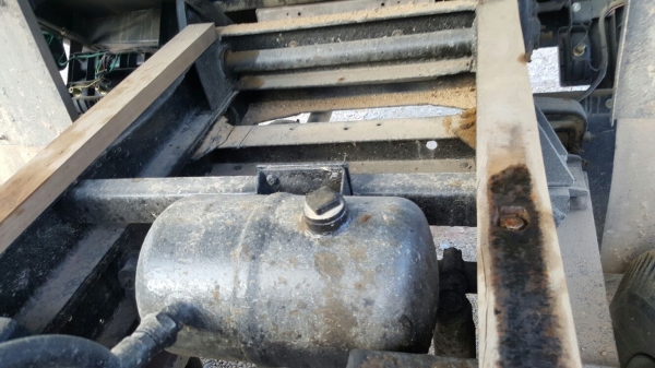 รถมิตซู 6 ล้อดั้ม 130 แรงม้า. ปี 42  ( ยูโรวัน. )    สนใจติดต่อ  081 - 6079515