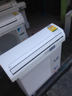 **** ขายแอร์ LG 9000 BTU สภาพสวย ****