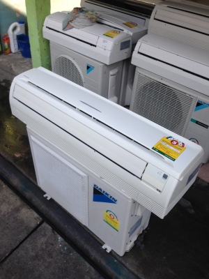 **** ขายแอร์ DAIKIN 13000 BTU สภาพสวย ****