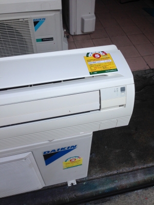 **** ขายแอร์ DAIKIN 13000 BTU สภาพสวย ****