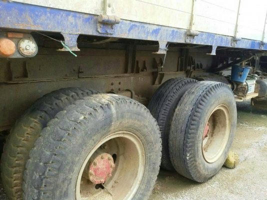 ขายถูกๆมาแล้ว (ราคา570,000บ)สิบล้อ ฮีโน ZM301ดั้ม 260แรง 2เพา มีระบบลากลูก สภาพดีสวยพร้อมใช้งาน ทะเบียนพร้อมโอน