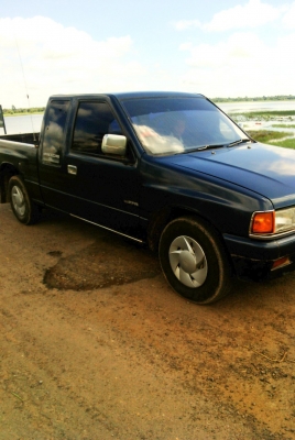 อีซูซุTFR มังกรทองแค๊ป ปี94 เครื่อง2.5CC พ.เพวเวอร์. ประหยัดน้ำมัน เครื่องแน่นๆ แห่งๆ โทร0882321123//0910203041