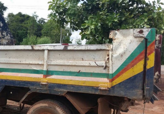 **400,000 บ.ต่อรอง///6ล้อดั้มดิน5คิว ISUZU-120 หัวการ์ตูน **ขาย ISUZU-120แรง ประกอบ 6ล้อดั้มดิน5คิว ช่วงล่างใหญ่ พร้อมลุย ISUZU FRR32G1 (คัสซีDEGA) วางเครื่อง4HF1-120แรงฝาขาว เกียร์สั้น เครื่องดี แน่น แรงดี ครับ เกียร์ดีไม่หลุด เกียร์สั้น เข้าง่าย ครับ ช่ **400,000 บ.ต่อรอง///6ล้อดั้มดิน5คิว ISUZU-120 หัวการ์ตูน **ขาย ISUZU-120แรง ประกอบ 6ล้อดั้มดิน5คิว ช่วงล่างใหญ่ พร้อมลุย ISUZU FRR32G1 (คัสซีDEGA) วางเครื่อง4HF1-120แรงฝาขาว เกียร์สั้น เครื่องดี แน่น แรงดี ครับ เกียร์ดีไม่หลุด เกียร์สั้น เข้าง่าย ครับ ช่