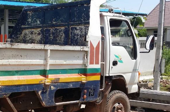 **400,000 บ.ต่อรอง///6ล้อดั้มดิน5คิว ISUZU-120 หัวการ์ตูน **ขาย ISUZU-120แรง ประกอบ 6ล้อดั้มดิน5คิว ช่วงล่างใหญ่ พร้อมลุย ISUZU FRR32G1 (คัสซีDEGA) วางเครื่อง4HF1-120แรงฝาขาว เกียร์สั้น เครื่องดี แน่น แรงดี ครับ เกียร์ดีไม่หลุด เกียร์สั้น เข้าง่าย ครับ ช่ **400,000 บ.ต่อรอง///6ล้อดั้มดิน5คิว ISUZU-120 หัวการ์ตูน **ขาย ISUZU-120แรง ประกอบ 6ล้อดั้มดิน5คิว ช่วงล่างใหญ่ พร้อมลุย ISUZU FRR32G1 (คัสซีDEGA) วางเครื่อง4HF1-120แรงฝาขาว เกียร์สั้น เครื่องดี แน่น แรงดี ครับ เกียร์ดีไม่หลุด เกียร์สั้น เข้าง่าย ครับ ช่