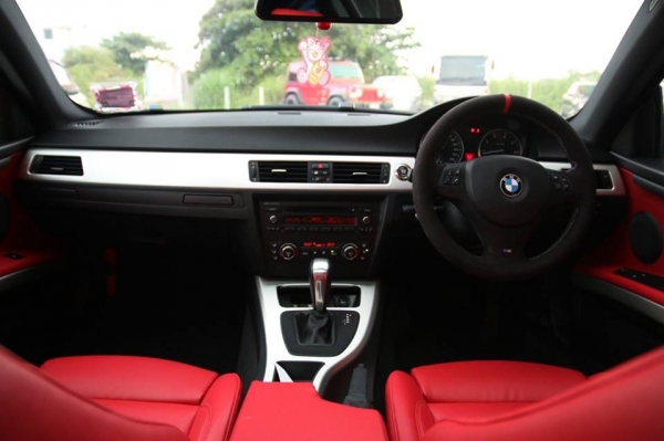 ขายถูกด่วนๆ BMW 320IA COUPE E92 ปี2008 สีดำ เกียร์ AUTO