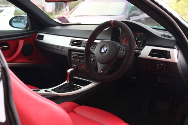 ขายถูกด่วนๆ BMW 320IA COUPE E92 ปี2008 สีดำ เกียร์ AUTO