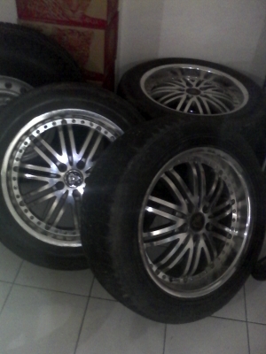 ขายแม็กพร้อมยาง ขายแม็กพร้อมยาง