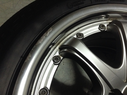 แม็กขอบ 15 นิ้ว 4 รู 100 พร้อมยาง195/55/15ปี 11 สวยๆ แม็กขอบ 15 นิ้ว 4 รู 100 พร้อมยาง195/55/15ปี 11 สวยๆ