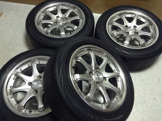 แม็กขอบ 15 นิ้ว 4 รู 100 พร้อมยาง195/55/15ปี 11 สวยๆ แม็กขอบ 15 นิ้ว 4 รู 100 พร้อมยาง195/55/15ปี 11 สวยๆ