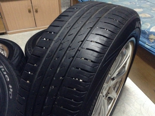 แม็กขอบ 15 นิ้ว 4 รู 100 พร้อมยาง195/55/15ปี 11 สวยๆ แม็กขอบ 15 นิ้ว 4 รู 100 พร้อมยาง195/55/15ปี 11 สวยๆ