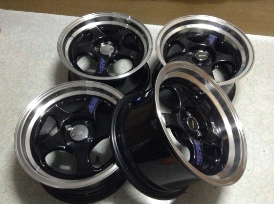 แม็ก S1c ขอบ 15 นิ้ว 4 รู 100 หน้า 7.5 หลัง 8.5 สภาพใหม่แทบไม่มีรอย