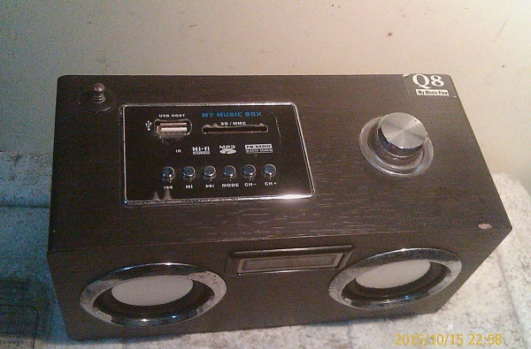 เครื่องเล่น MP3/FM/WMA คลาสสิคลายไม้ เครื่องเล่น MP3/FM/WMA คลาสสิคลายไม้