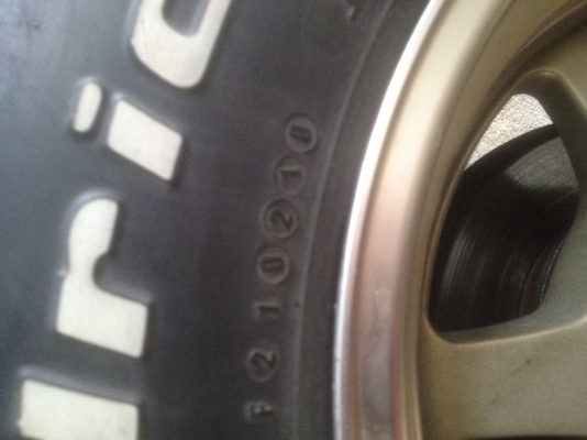 ขายยาง BF 265-75-16 ปี10