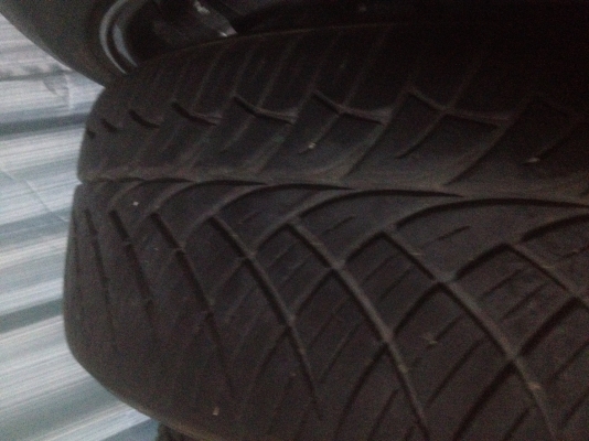 ขายล้อTE37 ขอบ18 หน้า9.5หลัง10.5 ยางนิสโตะ420