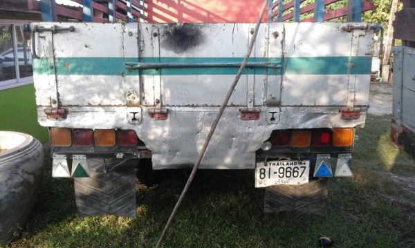 ขาย6 ล้อหน้ายาว เครื่อง 6BD1 165 แรง พวงมาลัยพาวเวอร์ ช่วงล่างใหญ่ฟูโซ่ กระบะเหล็ก ทะเบียนพร้อมโอน