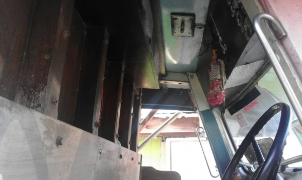 ขาย6 ล้อหน้ายาว เครื่อง 6BD1 165 แรง พวงมาลัยพาวเวอร์ ช่วงล่างใหญ่ฟูโซ่ กระบะเหล็ก ทะเบียนพร้อมโอน