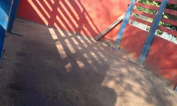 ขาย6 ล้อหน้ายาว เครื่อง 6BD1 165 แรง พวงมาลัยพาวเวอร์ ช่วงล่างใหญ่ฟูโซ่ กระบะเหล็ก ทะเบียนพร้อมโอน