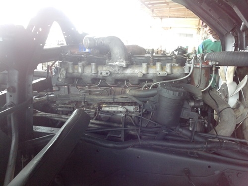 ขายรถบรรทุกหกล้อดั้มอีซูซูเดก้าเครื่อง 6-BF1เทอร์โบ 210 แรงม้า มีสโลว์กลางช่วงล่าง200 แล้ว ดั้มยิงหน