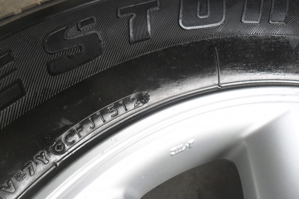 ล้อแม็ก 17นิ้ว6รู พร้อมยาง สวยๆ 4 ล้อ ลดราคาเหลือ 6500 บาท ล้อแม็ก 17นิ้ว6รู พร้อมยาง สวยๆ 4 ล้อ ลดราคาเหลือ 6500 บาท