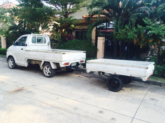 ขายเทรลเลอร์. กะบะเปิด3ด้าน. ขนาด กว้าง 1.40เมตร ยาว2เมตร รับน้ำหนักได้850 กิโลกรัม แบบสบายๆ ไฟท้ายใหม่ ปลั๊ก7wey. ของใหม่ พร้อมเดินไฟท้าย แหนบ 4แผ่น ของญี่ปุ่น โช๊คอัฟ ของวีโก้แท้ ค๊อปเปอร์ หัวบอล 2นิ้ว ของใหม่ กะบะ เป็นของญี่ปุ่น เปิดได้3ด้าน. ขนของขึ้น ขายเทรลเลอร์. กะบะเปิด3ด้าน. ขนาด กว้าง 1.40เมตร ยาว2เมตร รับน้ำหนักได้850 กิโลกรัม แบบสบายๆ ไฟท้ายใหม่ ปลั๊ก7wey. ของใหม่ พร้อมเดินไฟท้าย แหนบ 4แผ่น ของญี่ปุ่น โช๊คอัฟ ของวีโก้แท้ ค๊อปเปอร์ หัวบอล 2นิ้ว ของใหม่ กะบะ เป็นของญี่ปุ่น เปิดได้3ด้าน. ขนของขึ้น