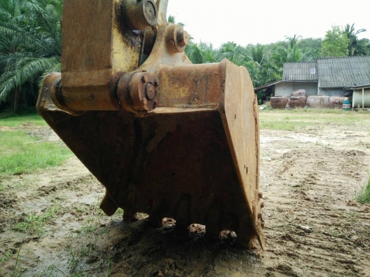 ขายรถแบคโฮ K0MATSU PC 160-8 เอกสารเล่มทะเบียน ราคา 1500000