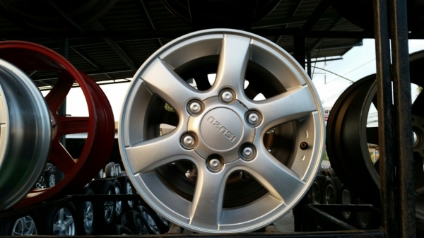 ล้อแม็กเดิมดีแม็ก 15