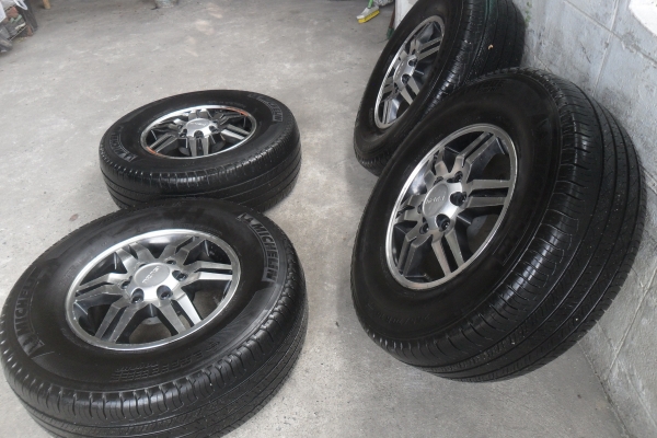 ล้อแม็ก 16นิ้ว 6รู อีซูสุ พร้อมยาง สวยๆ 4 ล้อ ลดราคาเหลือ 5900 บาท ล้อแม็ก 16นิ้ว 6รู อีซูสุ พร้อมยาง สวยๆ 4 ล้อ ลดราคาเหลือ 5900 บาท